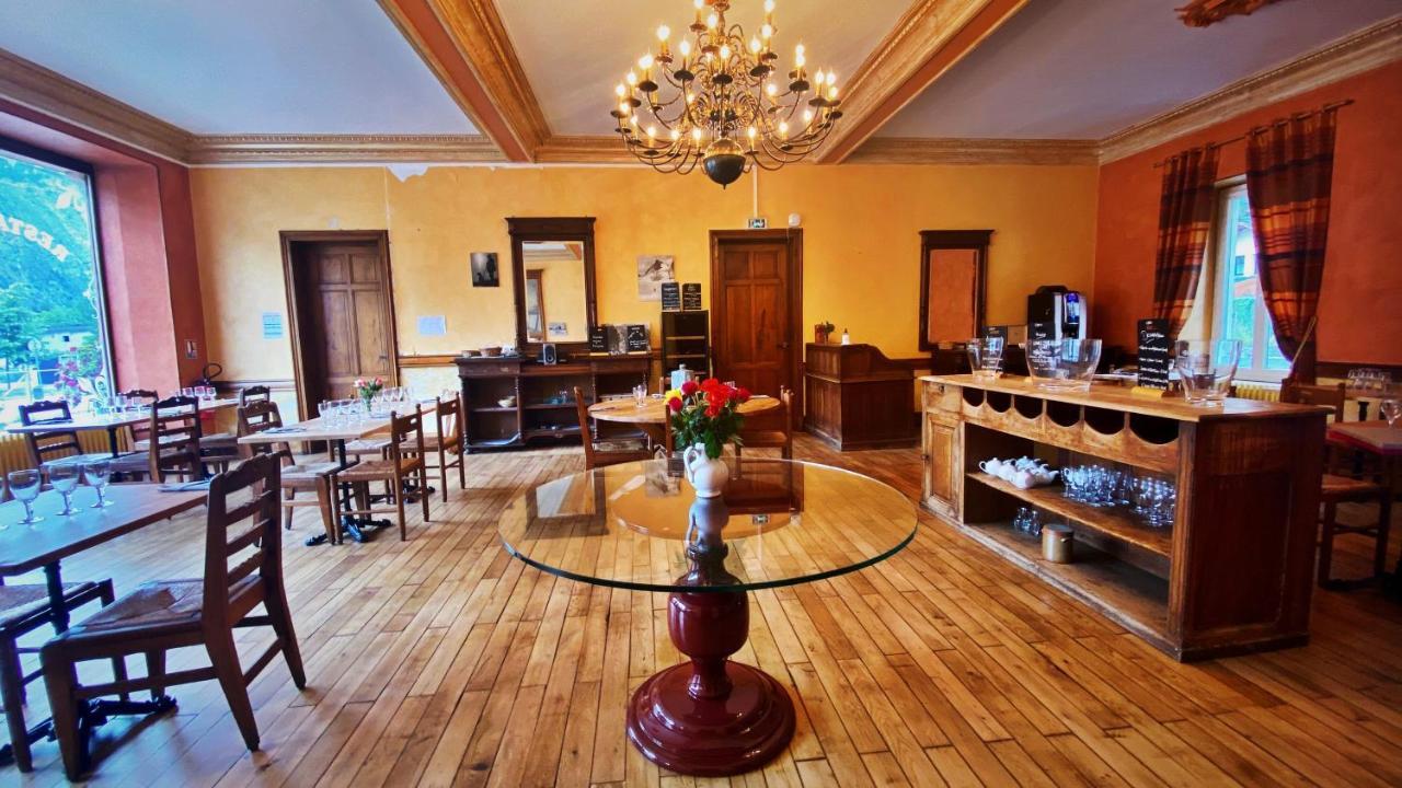 Hotel Oberland Le Bourg-dʼOisans Εξωτερικό φωτογραφία
