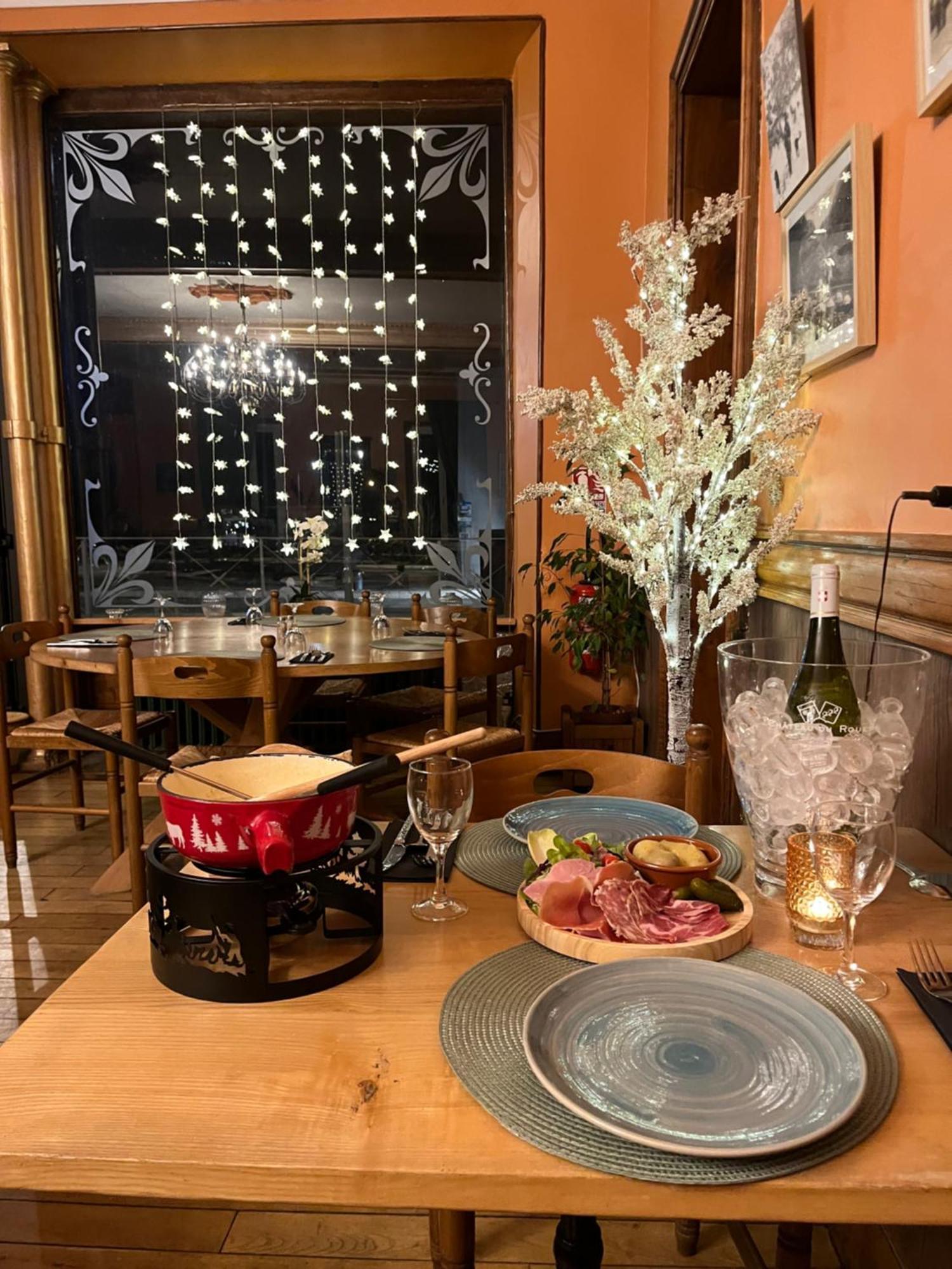Hotel Oberland Le Bourg-dʼOisans Εξωτερικό φωτογραφία
